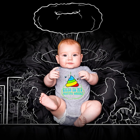 👶 🇺🇸 Grunt Style “Pooping Shirt” 💩 onesie newborn baby pajama 🇺🇸 - Picture 2 of 7